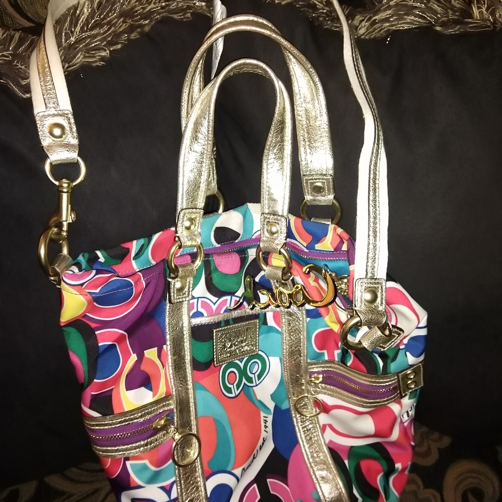 Shoulder Bag - Picture 2 of 3